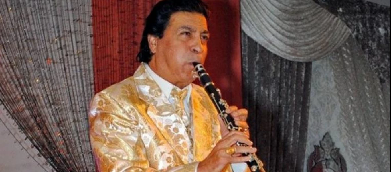 Αλέξης Τσίπρας: Έκατσε «κλαρίνο» μπροστά στον Γιώργο Μάγκα (φωτό)